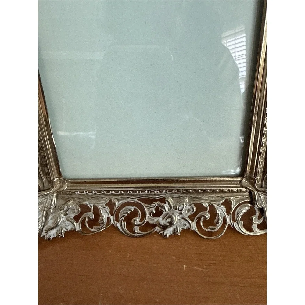 VTG Filigree Picture Photo Frame 5x7 Inch Brass Gold White Metal Ornate Standing